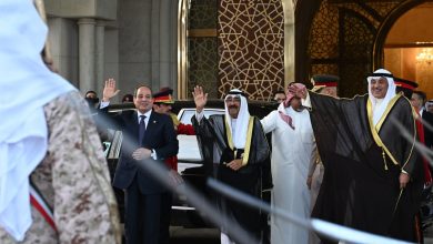 الرئيس المصري في الكويت.. استقبله سمو الأمير وسمو ولي العهد