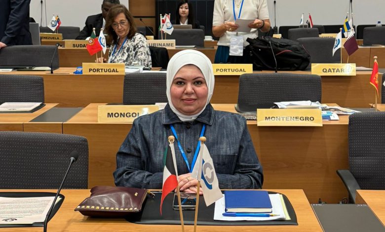 فاطمة القلاف مدير عام الإدارة العامة للجمارك خلال الاجتماع ببروكسل - جريدة الوفاق الالكترونية