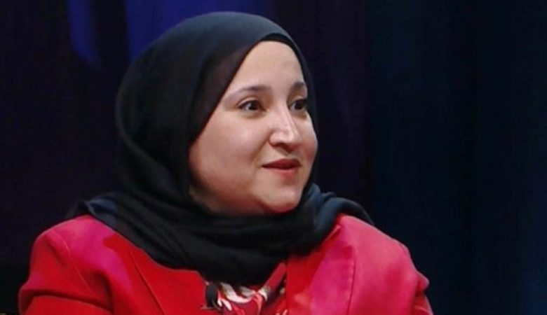 المتحدثة الرسمية باسم وزارة الكهرباء والماء والطاقة المتجددة المهندسة فاطمة حيات - جريدة الوفاق الالكترونية المتحدثة الرسمية باسم وزارة الكهرباء والماء والطاقة المتجددة المهندسة فاطمة حيات
