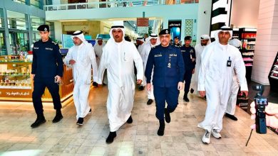 محافظ الأحمدي ووكيل وزارة الداخلية يفتتحان مركز خدمة المواطن في الخيران مول